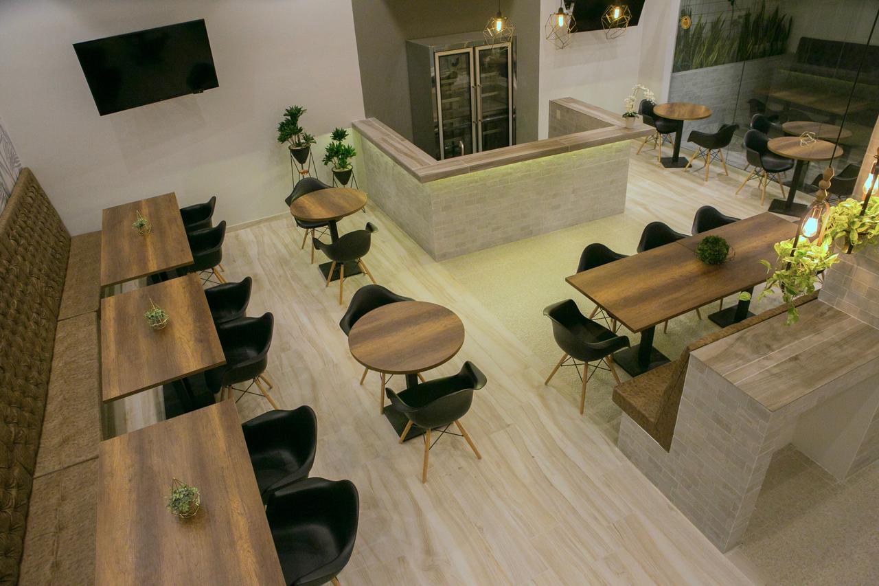 Hotel Sexta Avenida Inn มอนเตริอา ภายนอก รูปภาพ